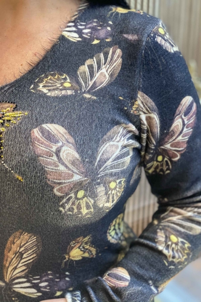 Women Digital Printed V Neck Butterfly Patterned Angora Sweater 18827 - Thumbnail