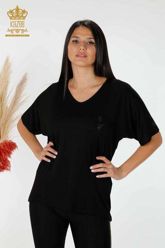 женская блузка оптом с V-образным вырезом, вышитая камнем, черная - 78931 | КАZEE