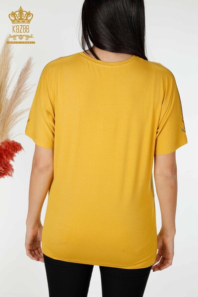 женская блузка оптом с V-образным вырезом и вышивкой шафраном - 78931 | КАZEE - Thumbnail