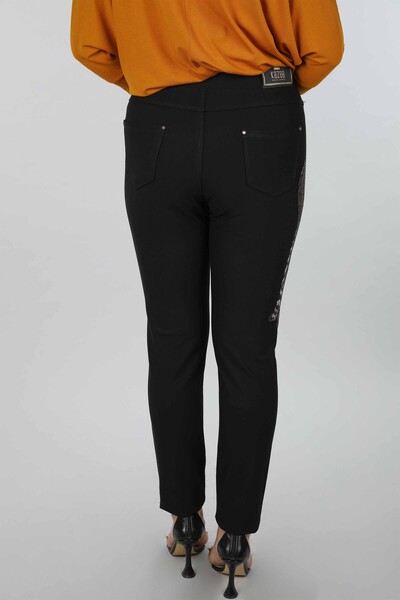 Оптовые женские брюки с тигровым узором и вышивкой камнем - 3388 | КАZЕЕ - Thumbnail