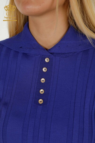 Пуговицы женского трикотажного свитера оптом, детальный электрический цвет - 30134 | КАZEE - Thumbnail