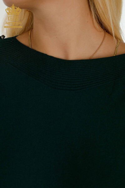 Оптовая продажа женского трикотажного свитера с плечами, темно-зеленого цвета - 30192 | КАZEE - 4