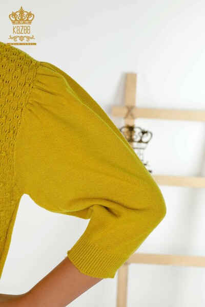 Женский вязаный свитер оптом с ткаными рукавами-воздушными шарами, горчичный - 30340 | КАZEE - Thumbnail