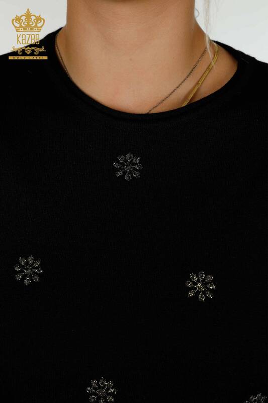 Оптовая продажа женского трикотажа Свитер с цветочной каменной вышивкой Черный - 30109 | КАZEE