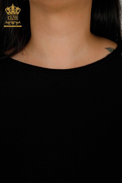 Женский трикотаж оптом, свитер с цветочным принтом на плече, черный - 16133 | КАZЕЕ - Thumbnail