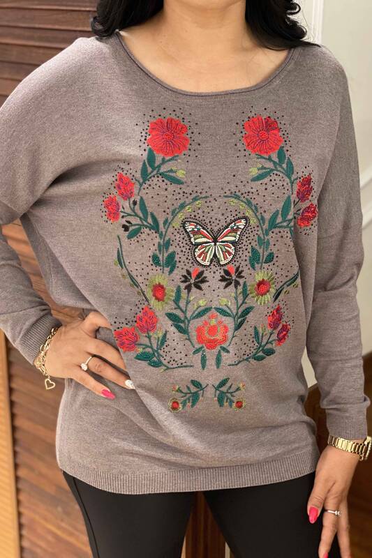 Женский свитер оптом с цветочным узором и вышивкой камнем - 16134 | КАZEE