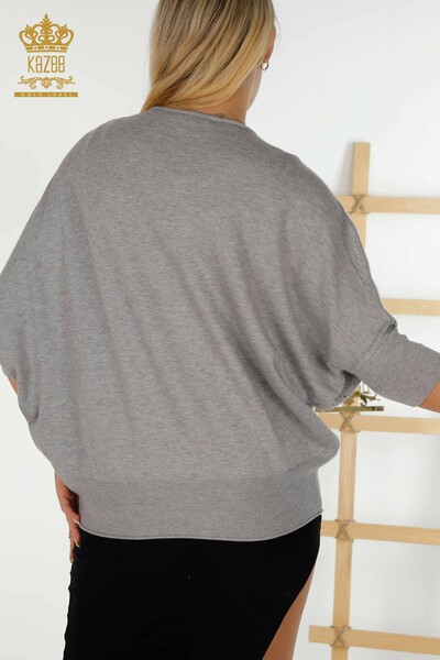 Женский вязаный свитер оптом с каменной вышивкой, серый - 16797 | КАZЕЕ - Thumbnail