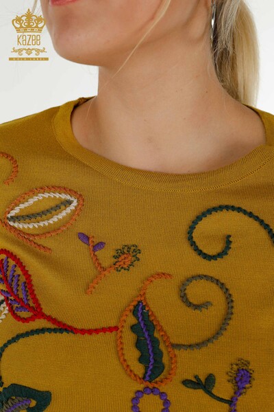 Женский вязаный свитер оптом, горчичный с вышивкой - 30652 | КАZEE - Thumbnail
