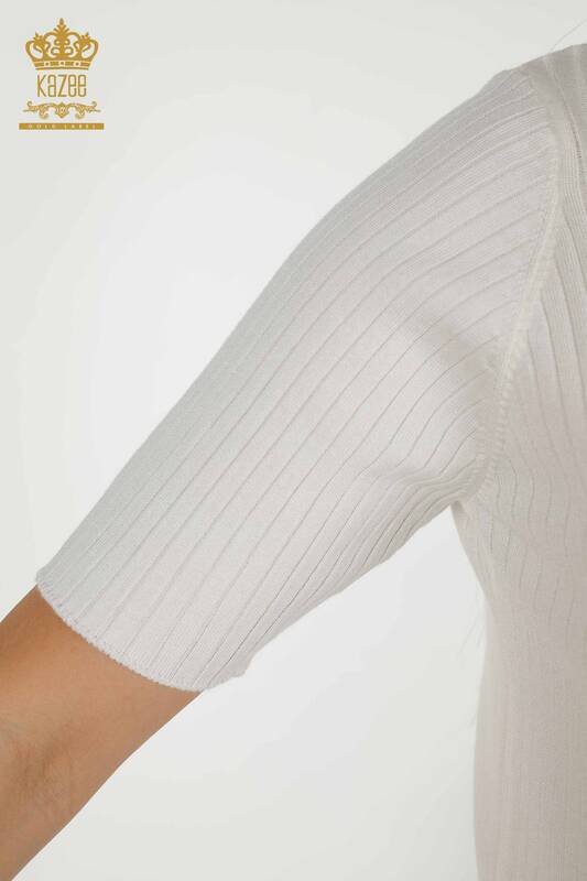 Женский трикотажный свитер оптом - детализированные пуговицы - экрю - 30043 | КАZEE