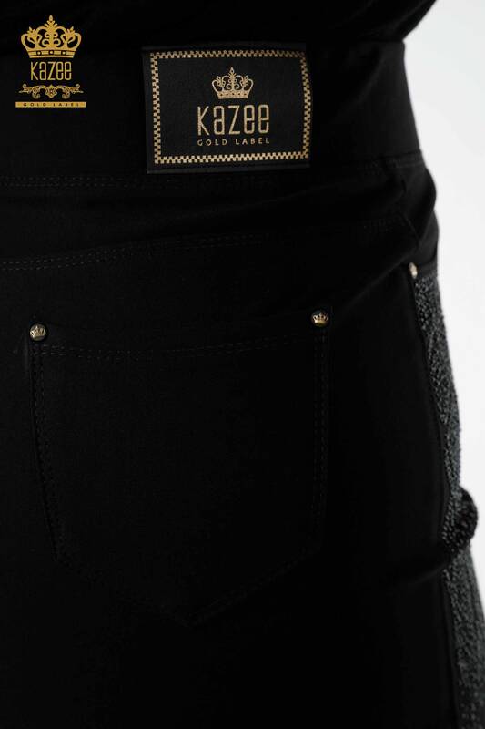 Женская юбка оптом с разрезом и деталями черного цвета - 4205 | КАZEE