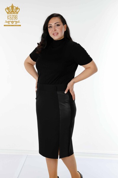 Kazee - Женская юбка оптом с разрезом и деталями черного цвета - 4222 | КАZEE