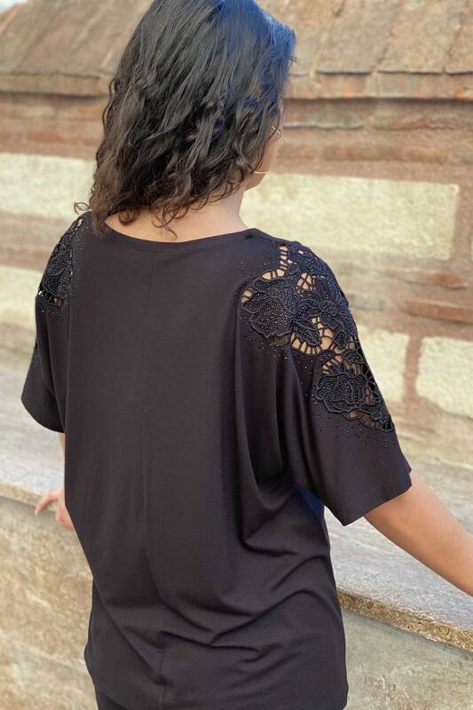 женская блузка оптом с круглым вырезом и кружевом - 77513 | Каzee