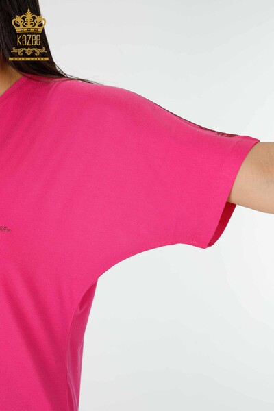 женская блузка оптом с V-образным вырезом, вышитая камнем цвета фуксии - 78931 | КАZEE - Thumbnail
