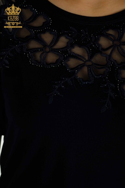Женская блузка с цветочным узором темно-синяя - 79049 | КАZЕЕ - Thumbnail
