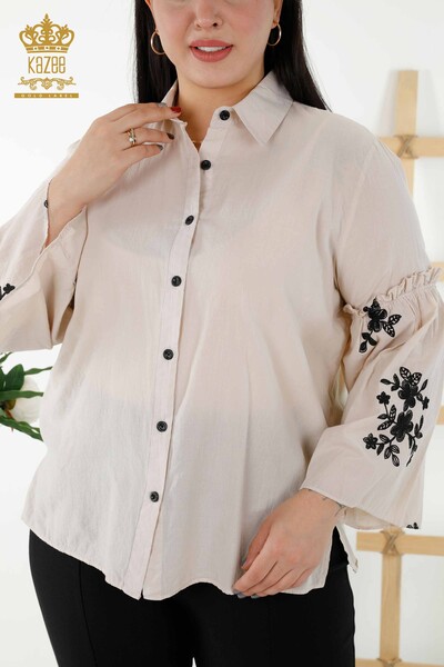 Женские рубашки оптом - Рукав с цветочной вышивкой - Бежевый - 20353 | КАZEE - Thumbnail