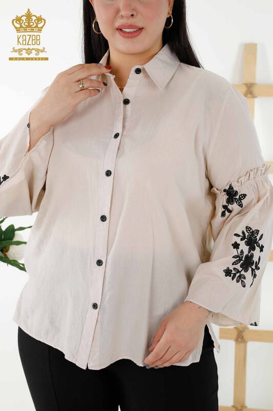 Женские рубашки оптом - Рукав с цветочной вышивкой - Бежевый - 20353 | КАZEE