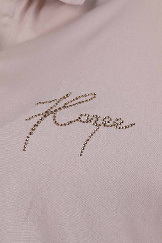 Женская рубашка оптом с логотипом Kazee на спине девушка из камней - 20070 | КАZЕЕ