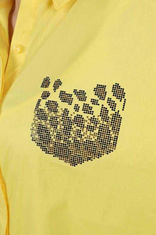 Женская рубашка оптом стразами на спине леопард - 17047 | КАZЕЕ