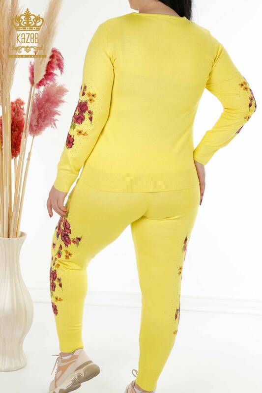 Женский спортивный костюм оптом Красочный цветочный узор Желтый - 16570 | КАZЕЕ