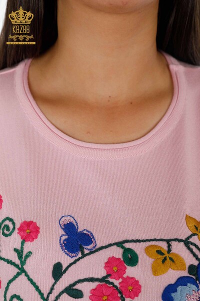 Женский трикотаж свитер оптом американка круглый вырез вышивка с цветами - 16752 | КАZЕЕ - Thumbnail