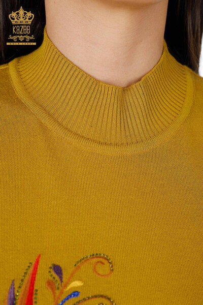 Женский трикотаж свитер оптом американка стойка воротник вышивка с колибри узорами - 16690 | КАZЕЕ - Thumbnail