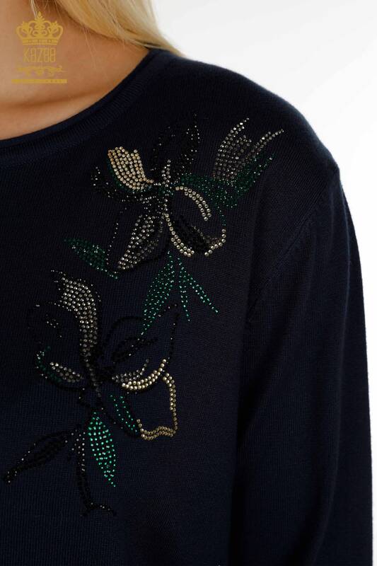 Женский вязаный свитер оптом с вышивкой кристаллами камня темно-синий - 30467 | КАZEE