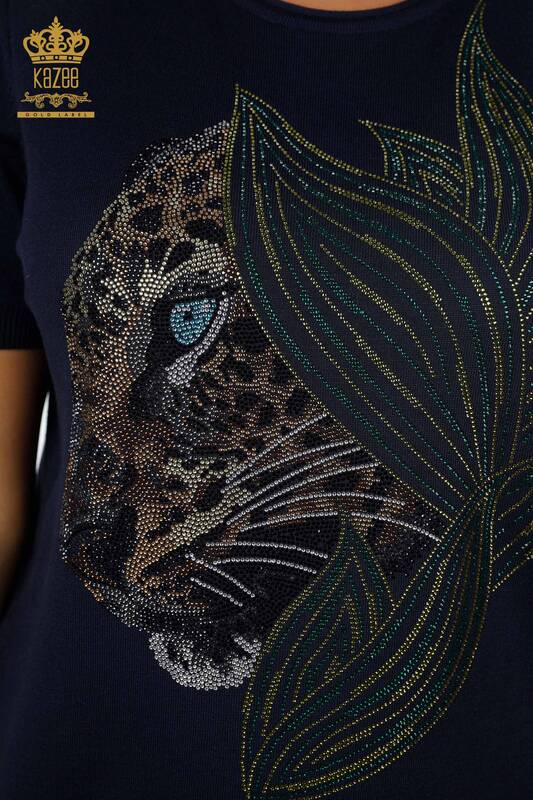 Женский трикотаж свитер оптом круглый вырез леопард с узорами листья из камней - 16949 | КАZЕЕ