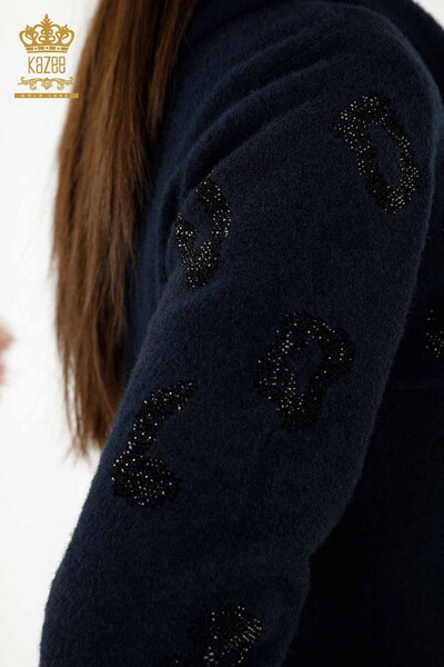 Женский трикотажный свитер оптом леопардовый вышитый камнем темно-синий - 40004 | КАZEE - Thumbnail