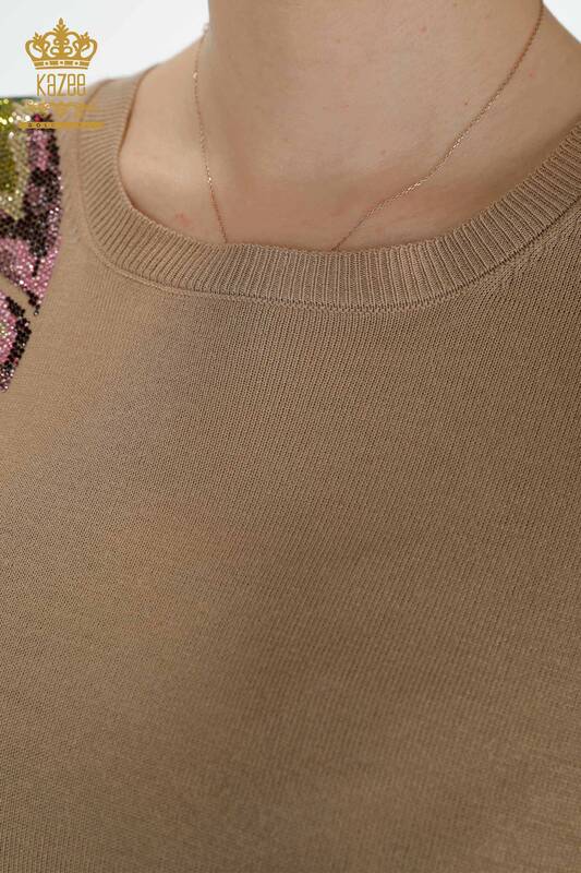 женский трикотаж свитер оптом бежевый с рисунком листьев - 16939 | КАZEE