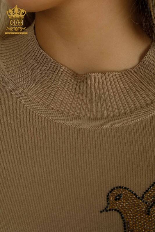 Женский вязаный свитер оптом - С вышивкой птиц - Бежевый - 30745 | КАZEE