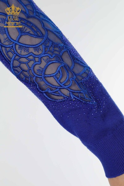 женский трикотаж свитер оптом роза узор электрический цвет - 16832 | КАZEE - 5