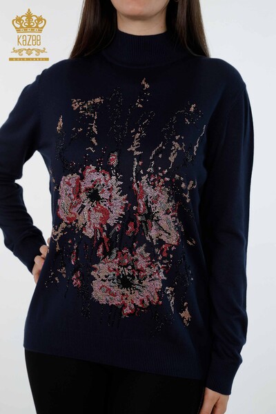 Женский трикотаж свитер оптом стойка воротник цветы узорами с камнями - 16625 | КАZЕЕ - Thumbnail
