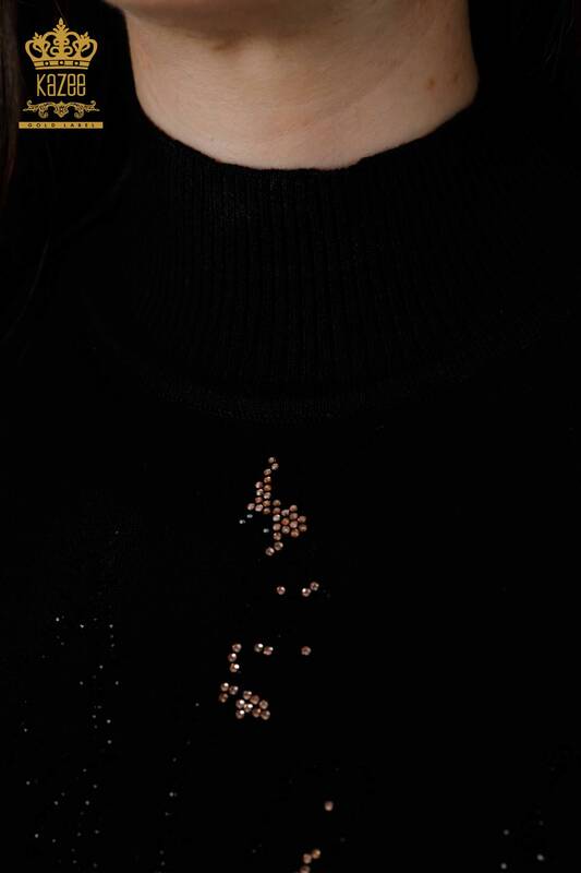 Женский трикотаж свитер оптом стойка воротник цветы узорами с камнями - 16625 | КАZЕЕ