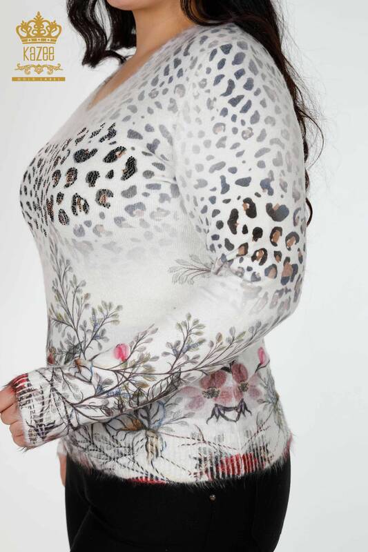 Женский трикотажный свитер с цифровой печатью оптом Ангора Экрю - 18978 | КАZЕЕ