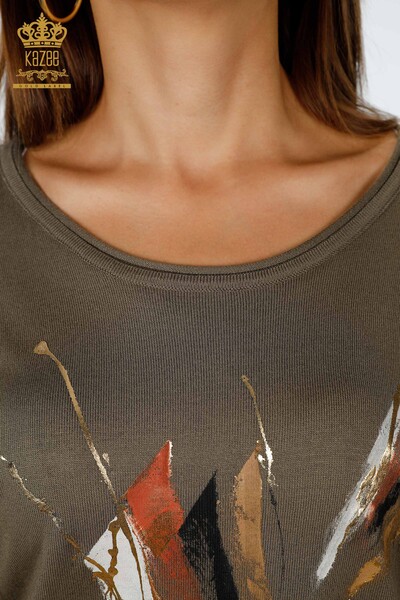 Женский трикотаж свитер оптом узором и круглым вырезом принт с перьями - 16592 | КАZЕЕ - Thumbnail