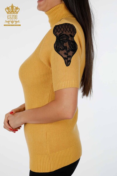 Женский трикотаж свитер оптом водолазка вышивка с тюлью - 19086 | КАZЕЕ - Thumbnail