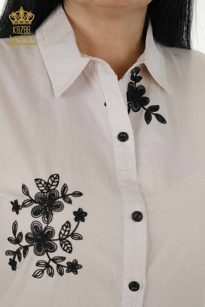 Женские рубашки оптом - Цветочная вышивка - Экрю - 20354 | КАZEE - Thumbnail