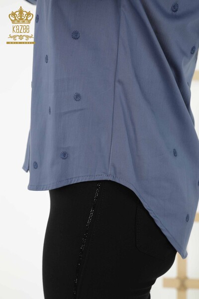 Женские рубашки оптом - Цветочная вышивка - Индиго - 20254 | КАZEE - Thumbnail