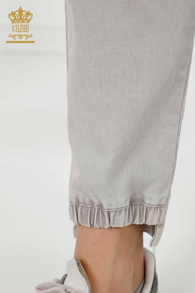 Женские брюки оптом с эластичной резинкой на талии серого цвета - 3500 | КАЗЕЕ - Thumbnail