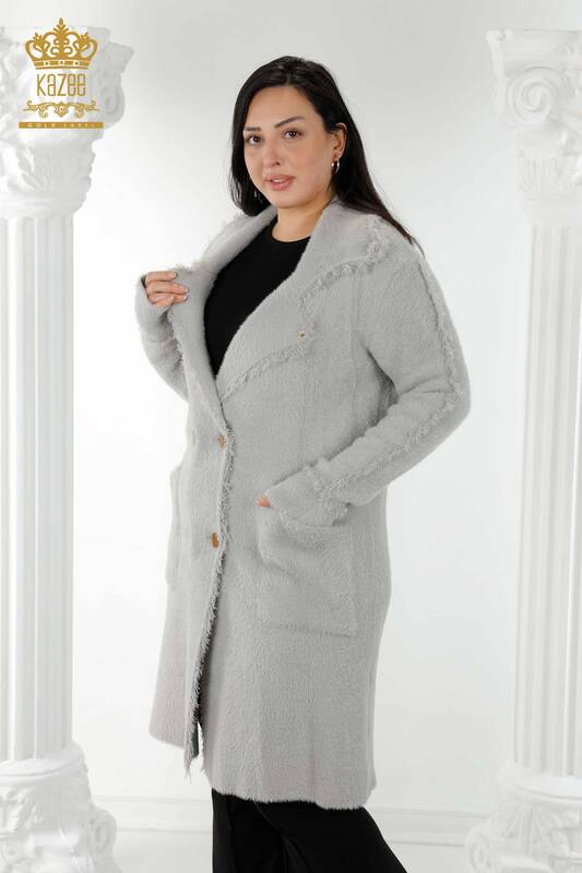 Женское пальто оптом с двумя карманами из ангоры светло-серого цвета - 19055 | КАZЕЕ