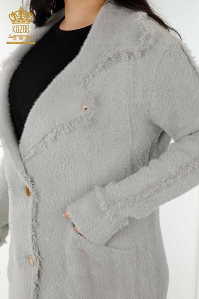 Женское пальто оптом с двумя карманами из ангоры светло-серого цвета - 19055 | КАZЕЕ - Thumbnail